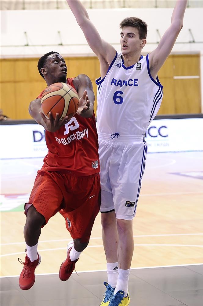 (RED)Daniel Cummings