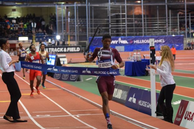 Senior+Jared+Lampley+anchored+the+winning+4x400%2C+overtaking+East+Orange+to+finish+in+3%3A20.+He+split+49.9+for+his+400m.
