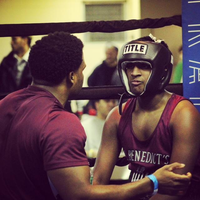 Coach+Steadman+encourages+team+captain+Brian+Benedict++between+rounds.