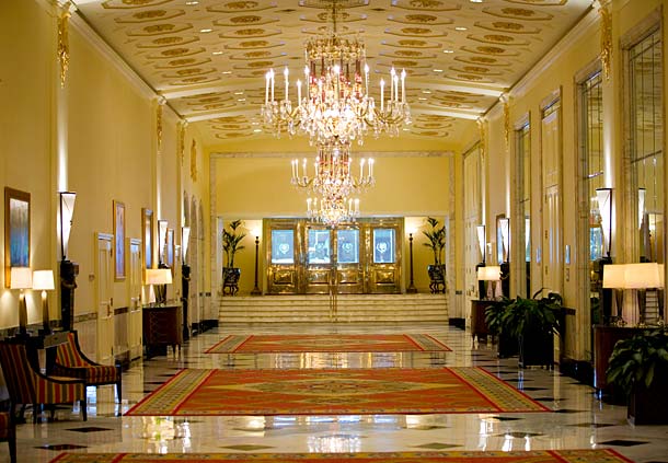 The+entrance+of+the+Mayflower+Hotel---the+venue+that+frequent+guest+Harry+Truman+called+the+%22second+best+address+in+Washington.%22+